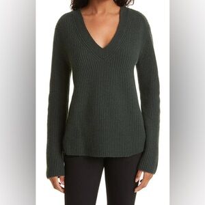 Vince V Neck Wool Cashmere Sweater Size Large in Mineral Stone Ribbed Green